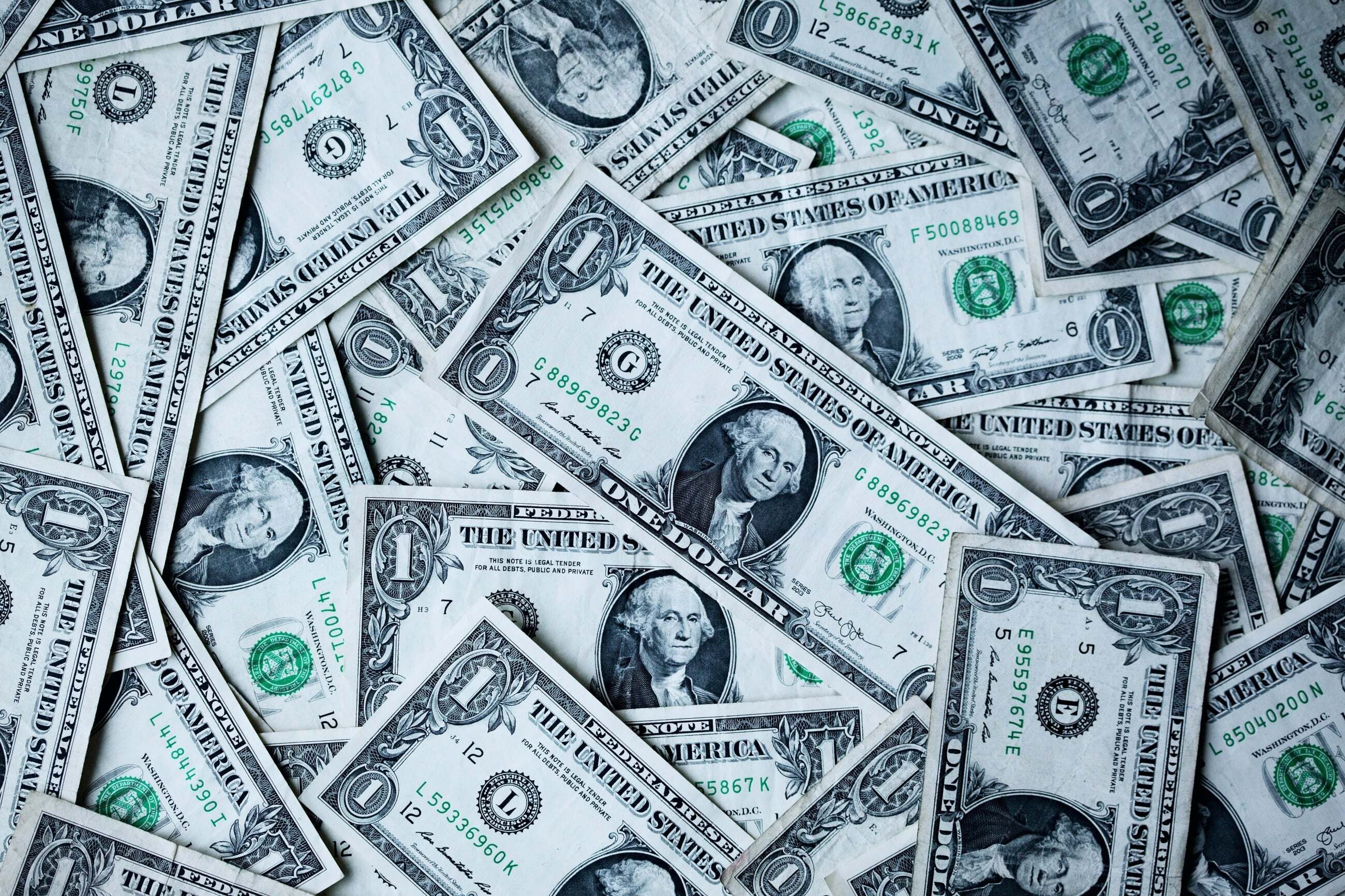 A Guide to Understanding Universal Basic Income | UpToUs